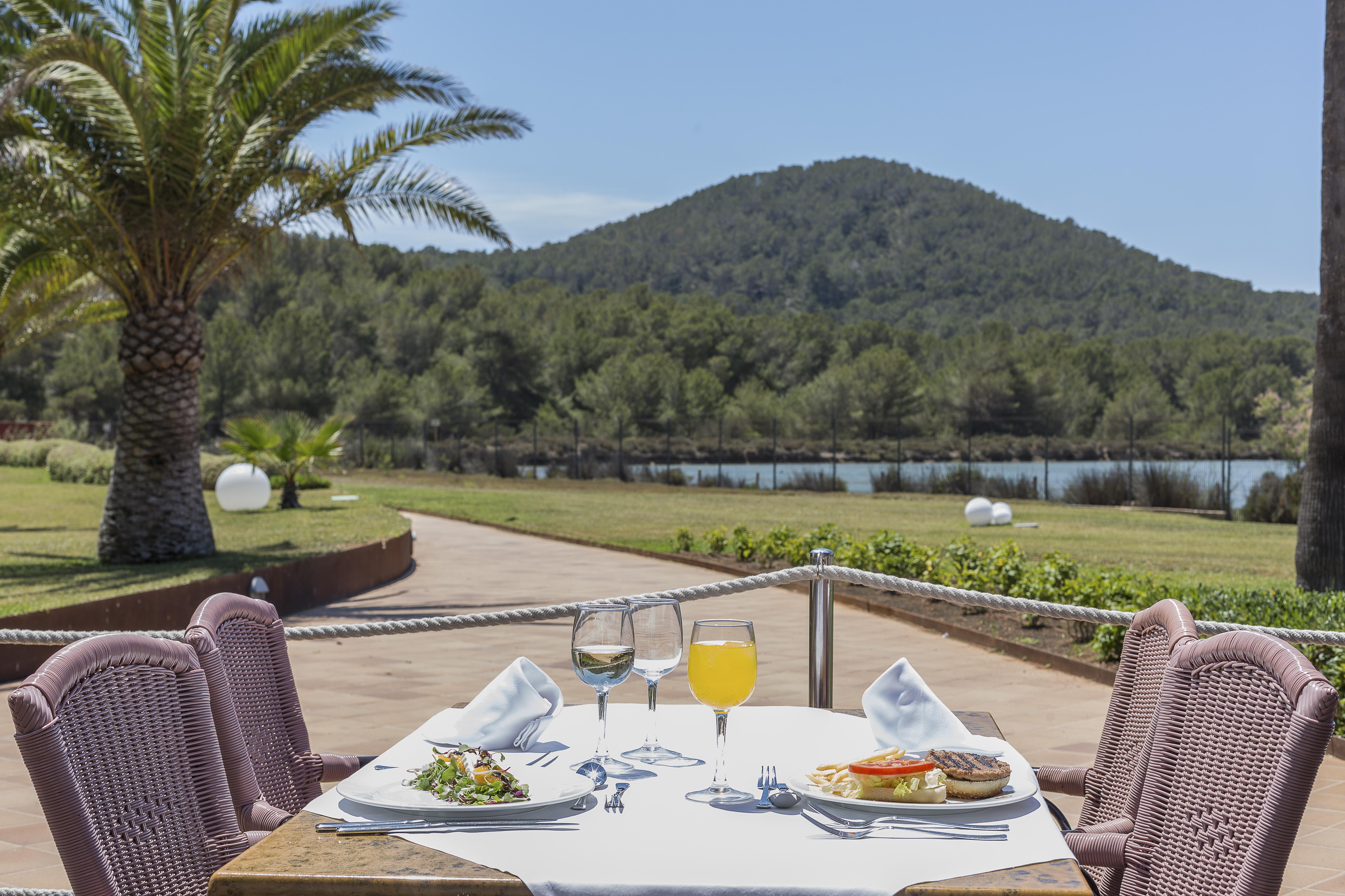 Grand Palladium Select Palace Ibiza Playa d'en Bossa Exterior foto Hotel