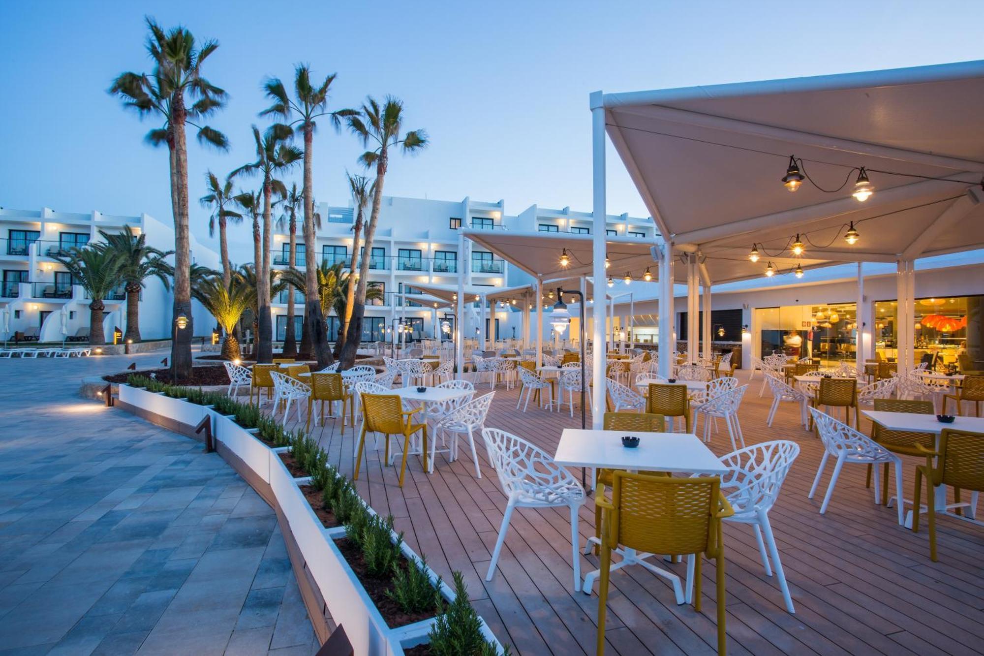 Hotel Grand Palladium Select Palace Ibiza Playa d'en Bossa Exterior foto